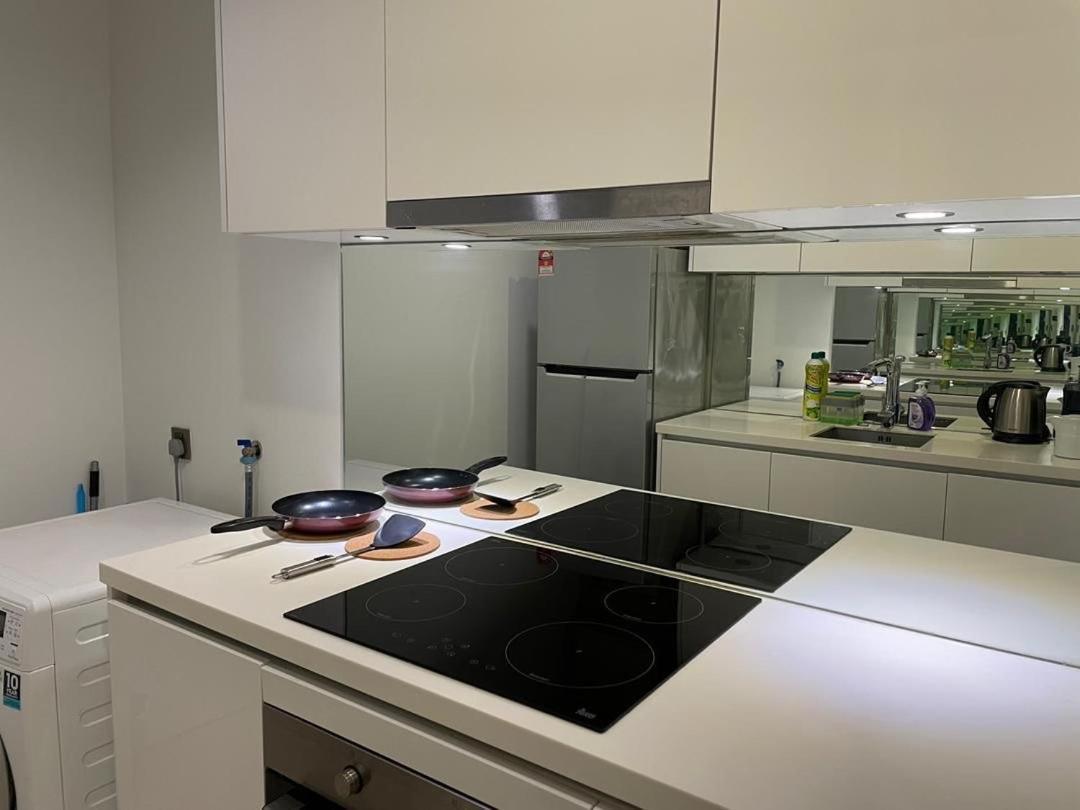Vortex Suite & Residence Klcc By Mi Casa Su Casa กัวลาลัมเปอร์ ภายนอก รูปภาพ